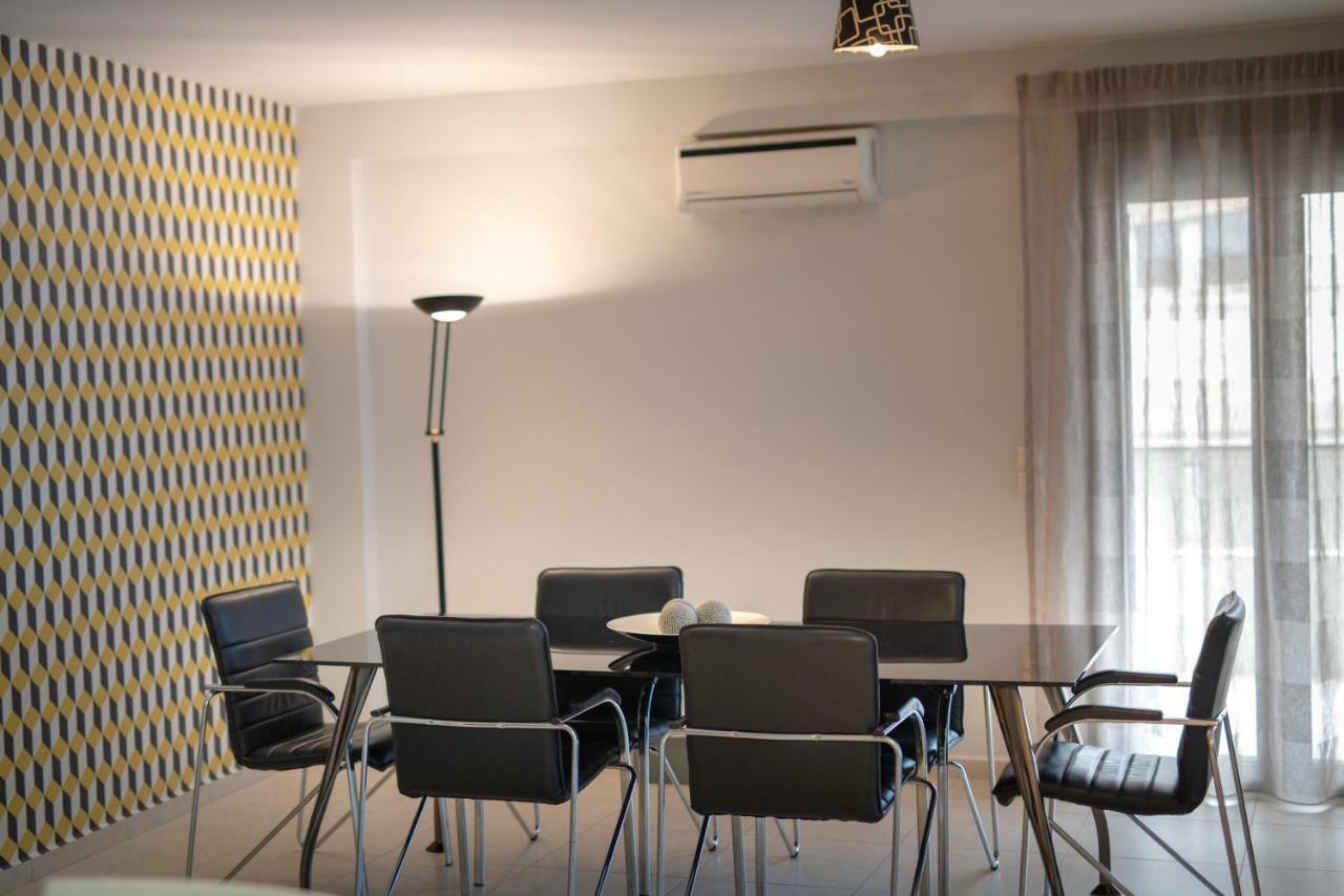 Spacious Fully Equipped 3Bd 2Bath Apt In The Heart Of City With Balconies Ac And Fast Wifi #2 Heraklion  Ngoại thất bức ảnh